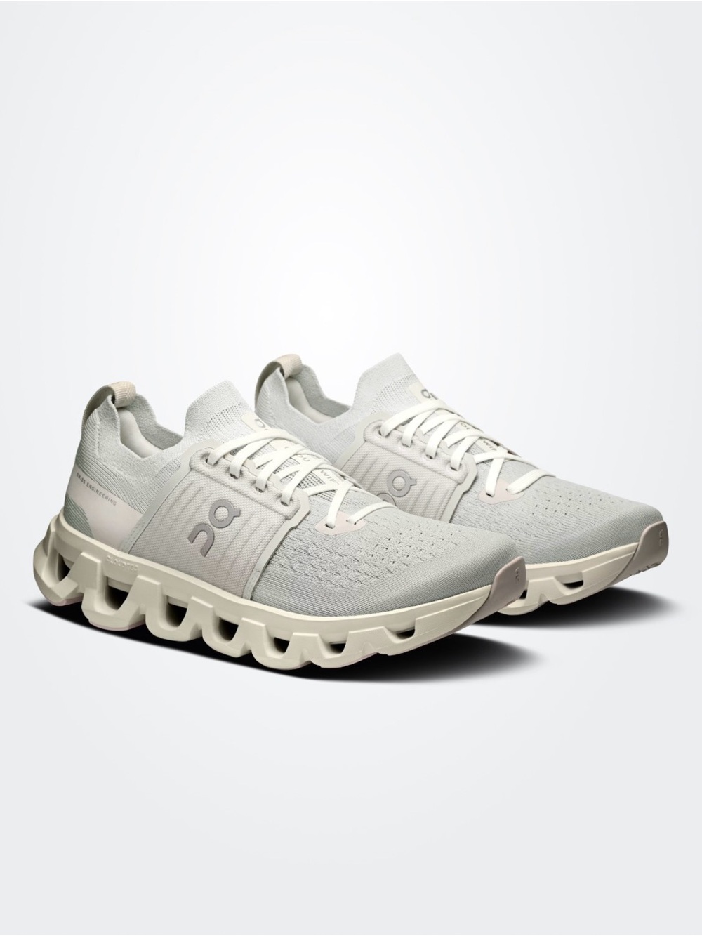 On Running Women’s Cloudswift Running Shoes – Pale Grey/Cream – Size 8.5